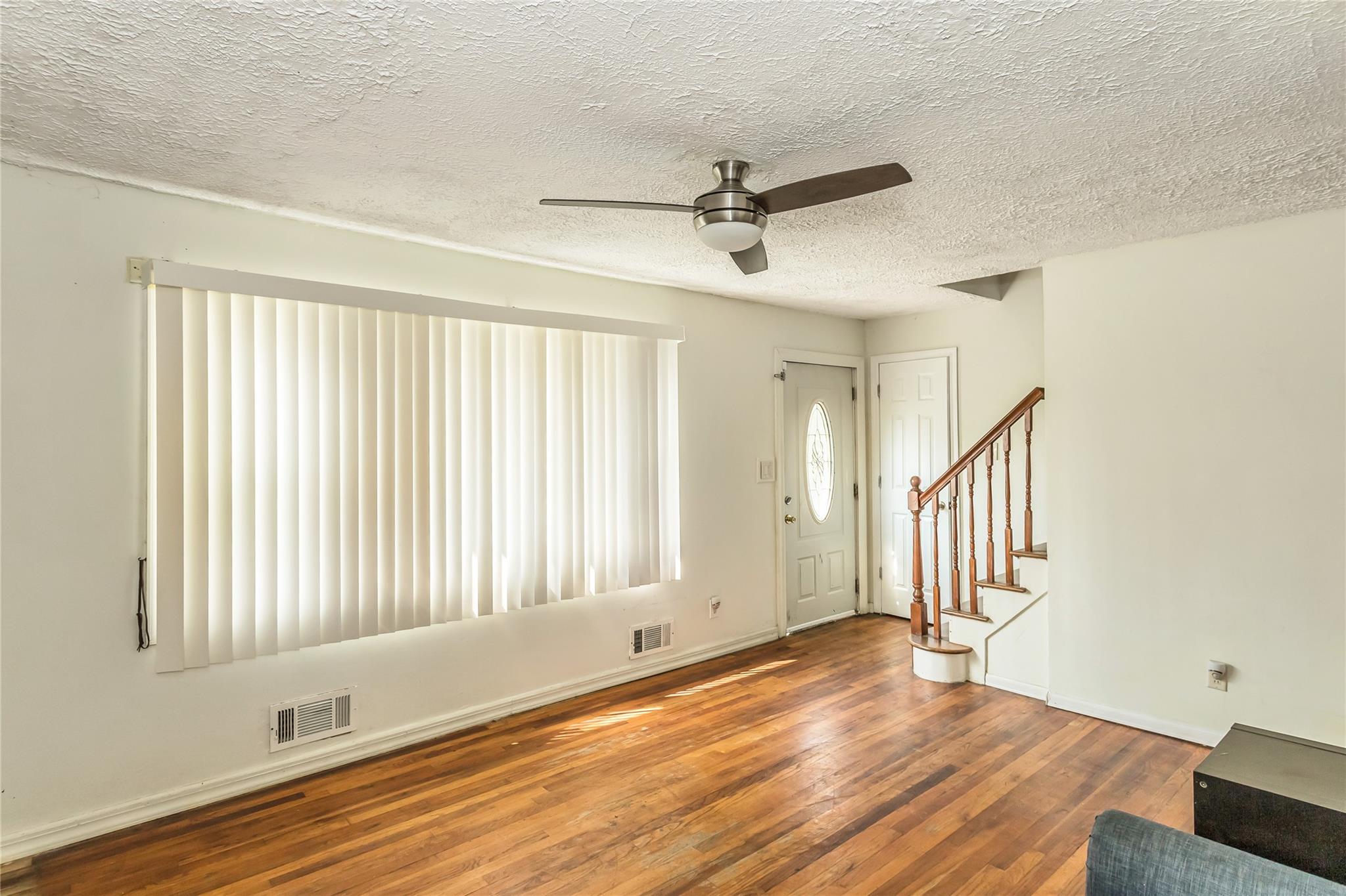 18 Hilliard Avenue, Central Islip, NY 11722