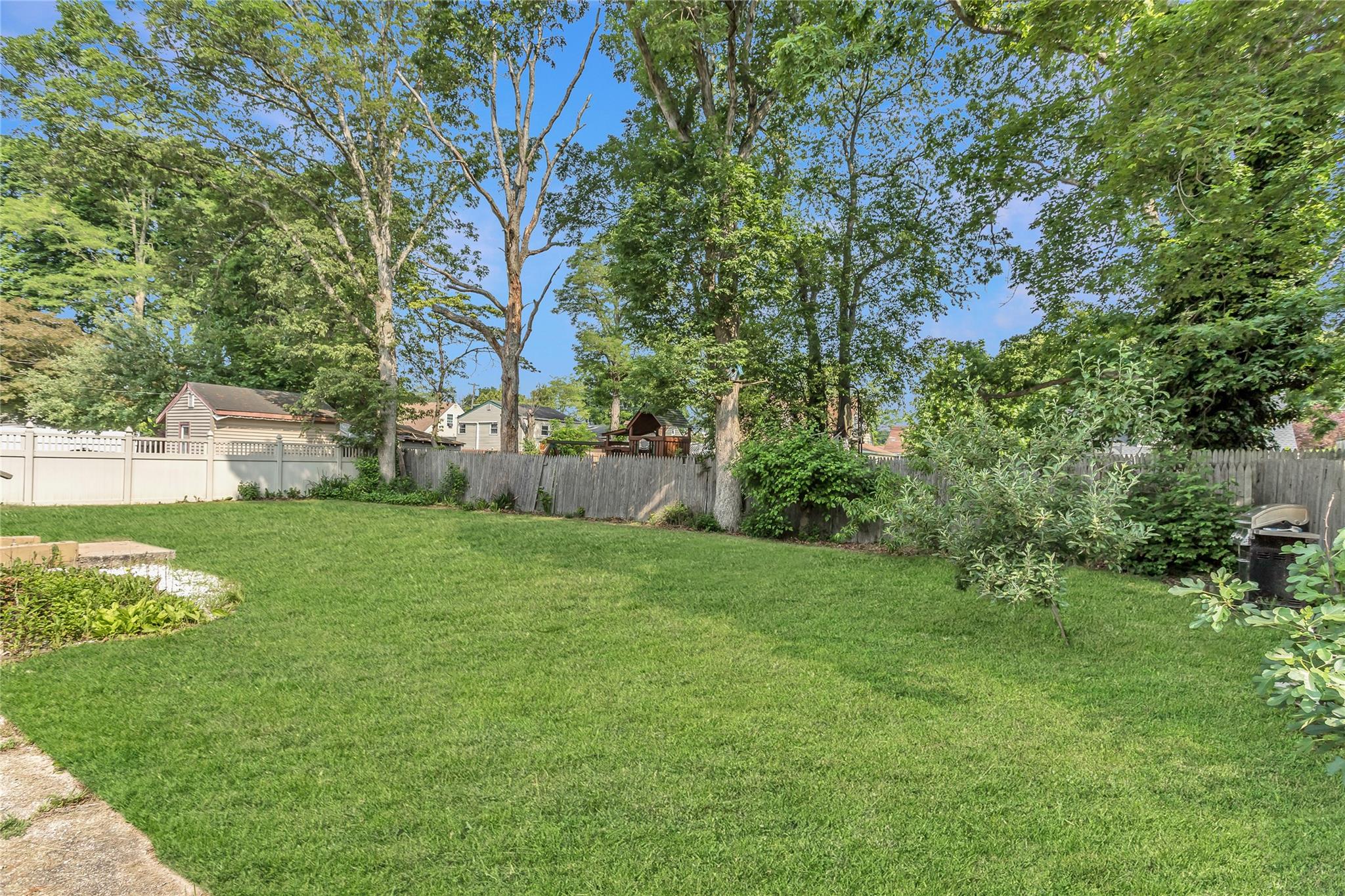 18 Hilliard Avenue, Central Islip, NY 11722