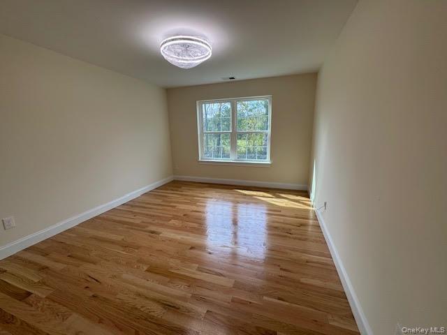 4 Jefferson Avenue, New Windsor, NY 12553