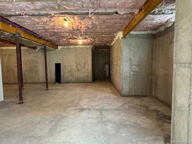 4 Jefferson Avenue, New Windsor, NY 12553