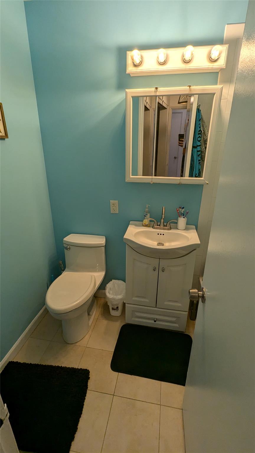 1 E Broadway # 3R, Long Beach, NY 11561