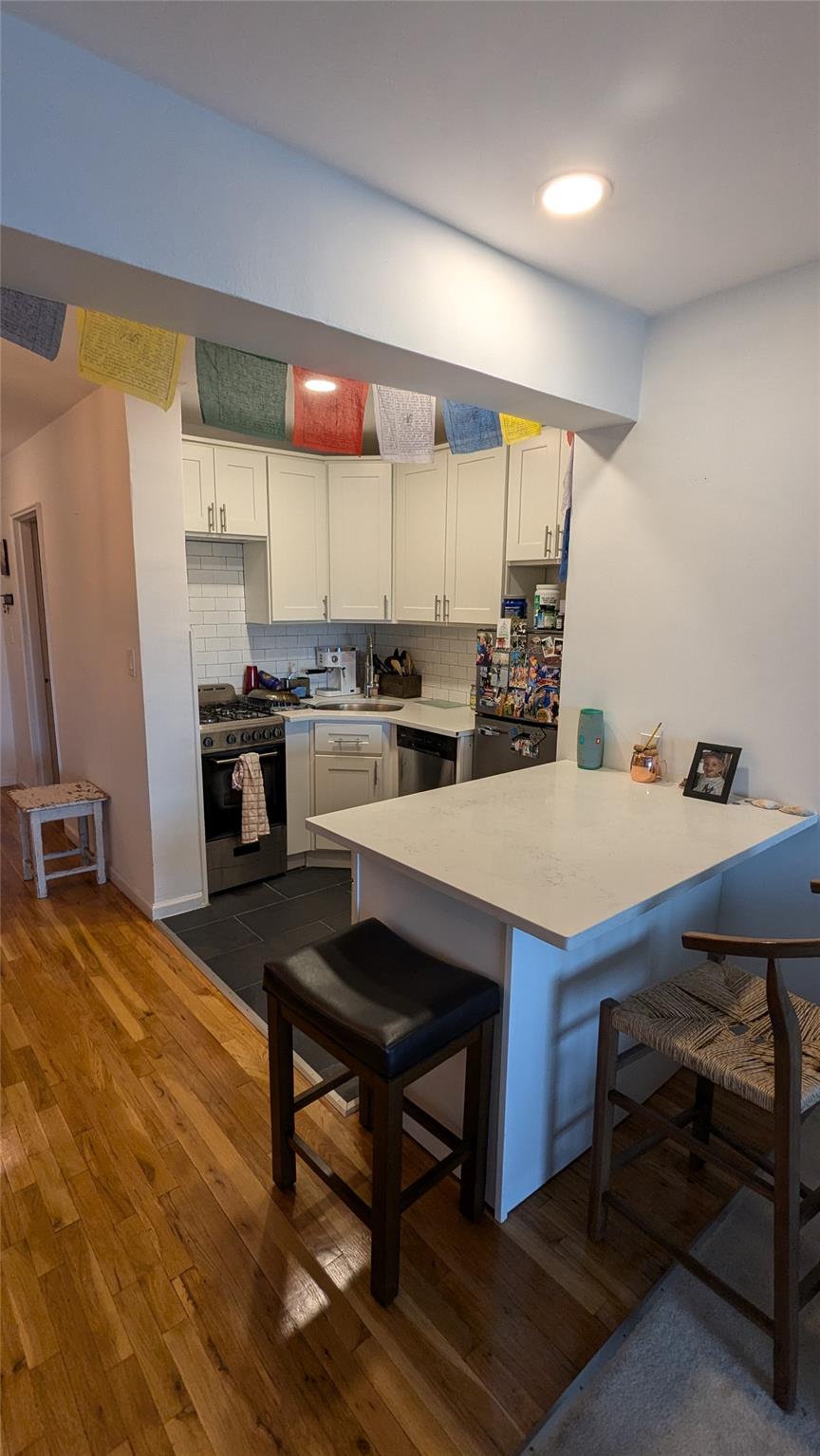 1 E Broadway # 3R, Long Beach, NY 11561