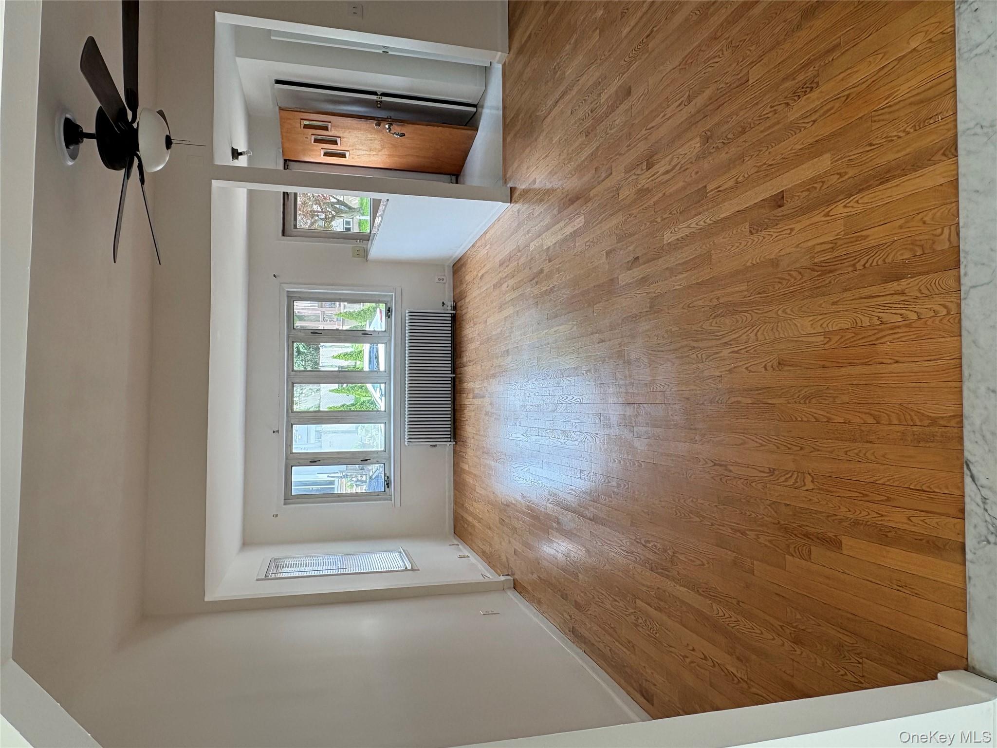 840 Hollywood Avenue, Bronx, NY 10465