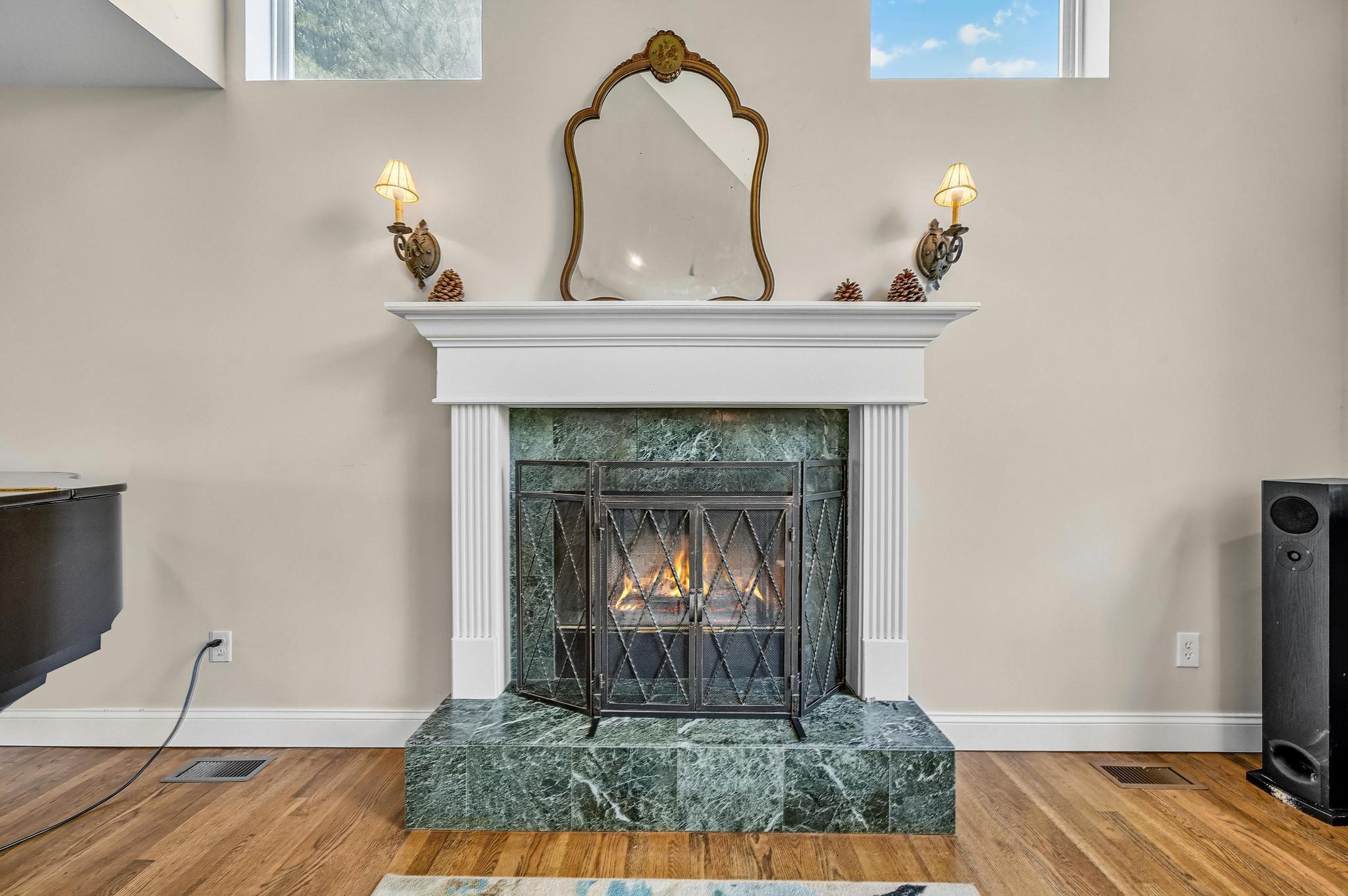 8 Tecumseh Court, Commack, NY 11725