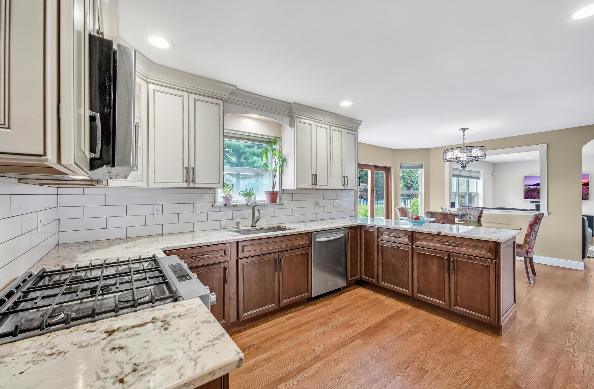 8 Tecumseh Court, Commack, NY 11725