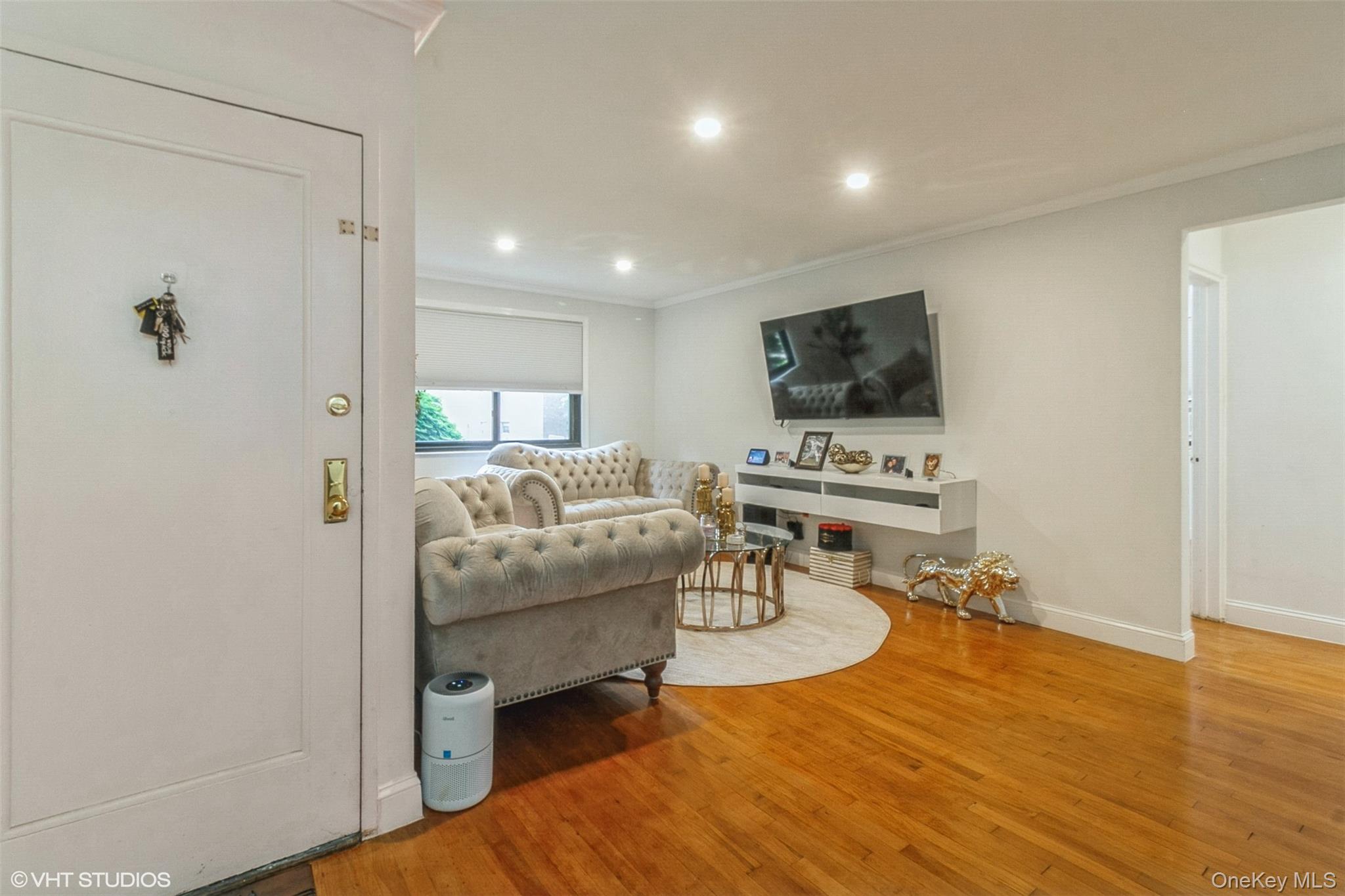 17 Lawrence Drive # A, White Plains, NY 10603