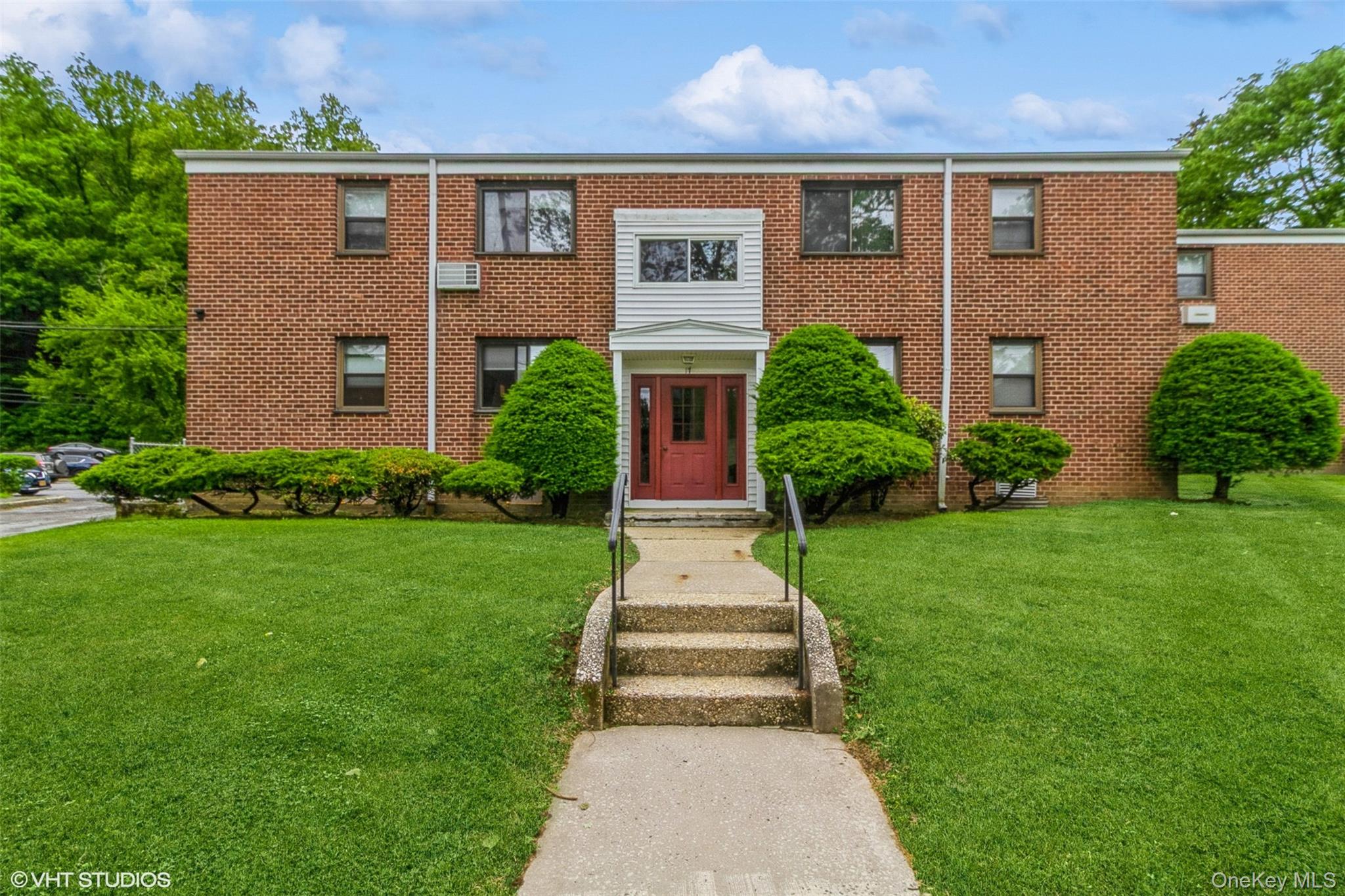17 Lawrence Drive # A, White Plains, NY 10603