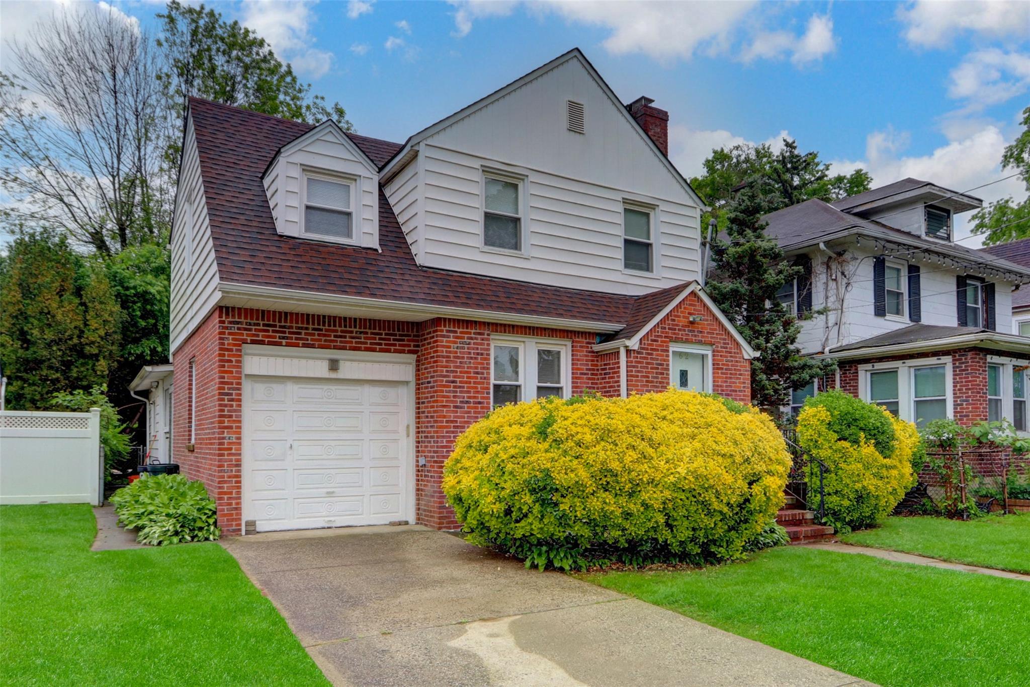 62 Herman Boulevard, Franklin Square, NY 11010