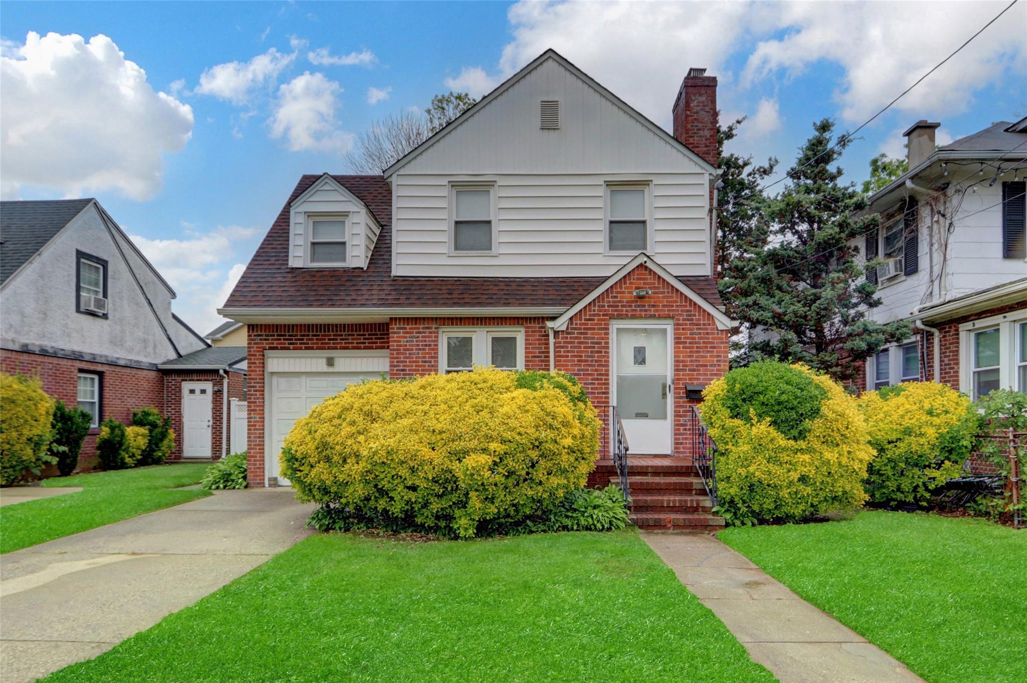 62 Herman Boulevard, Franklin Square, NY 11010