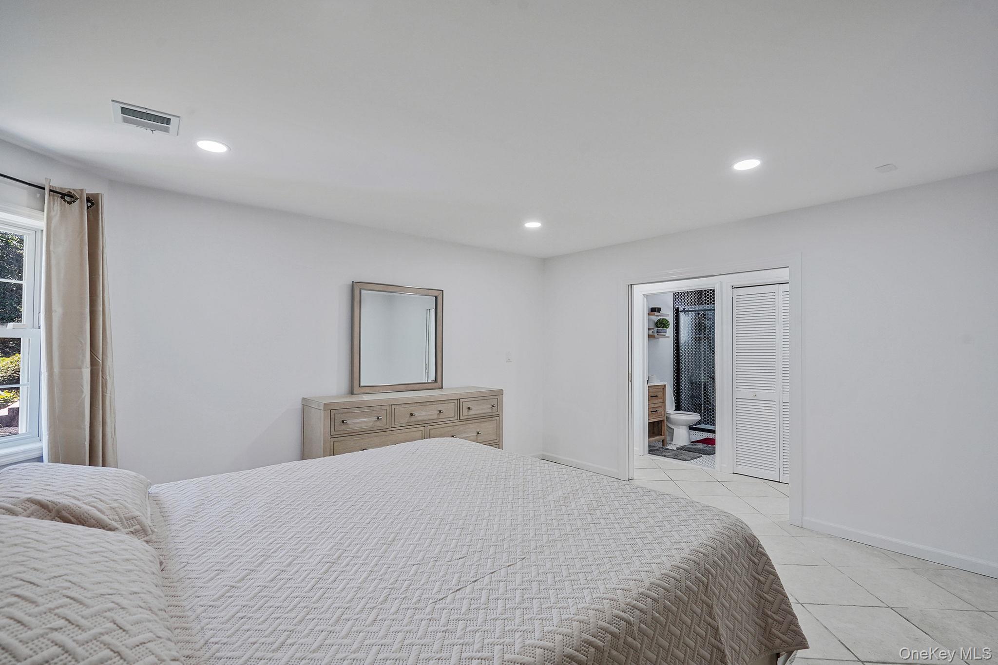 11 Country Squire Court, Dix Hills, NY 11746