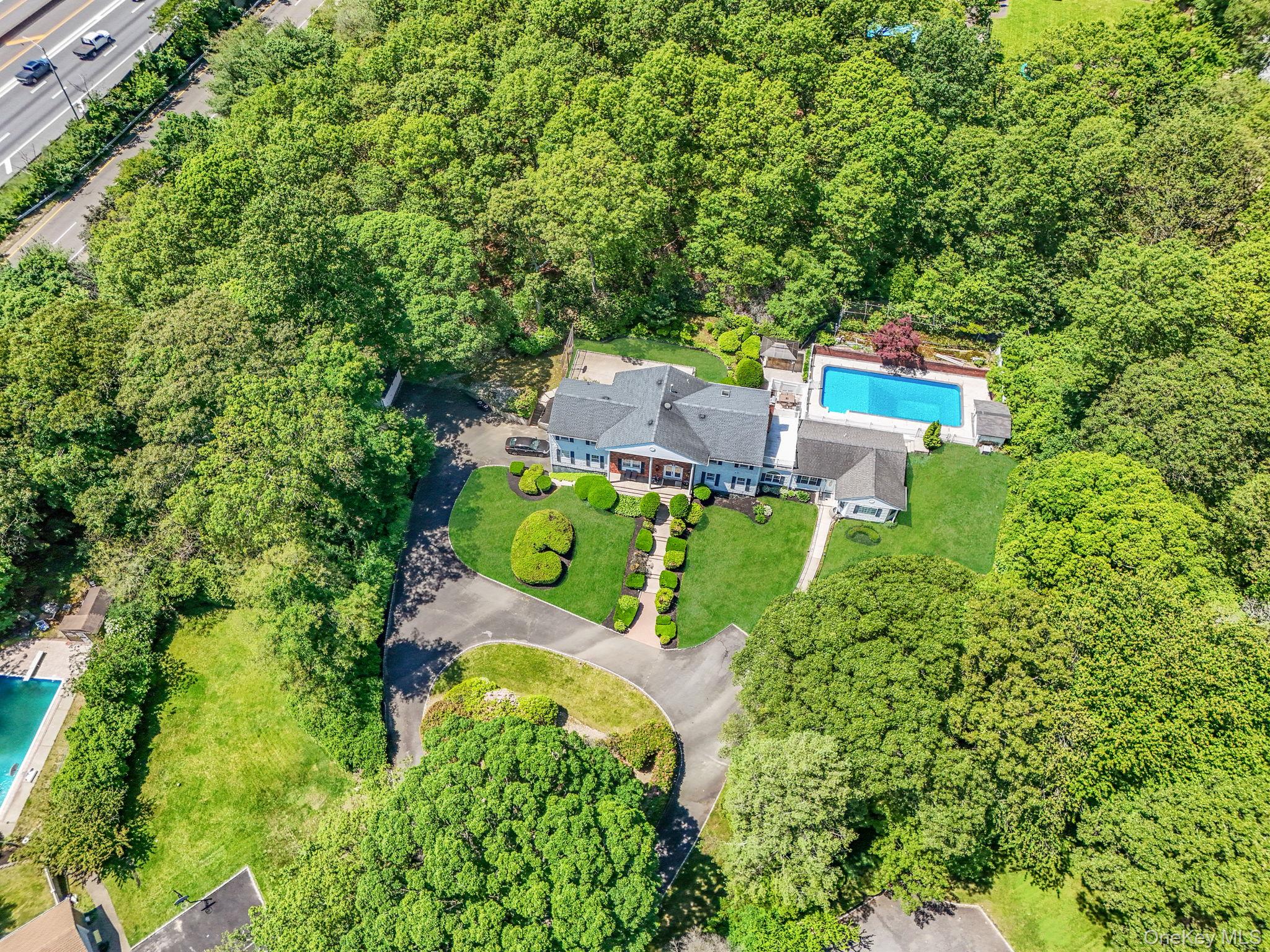 11 Country Squire Court, Dix Hills, NY 11746