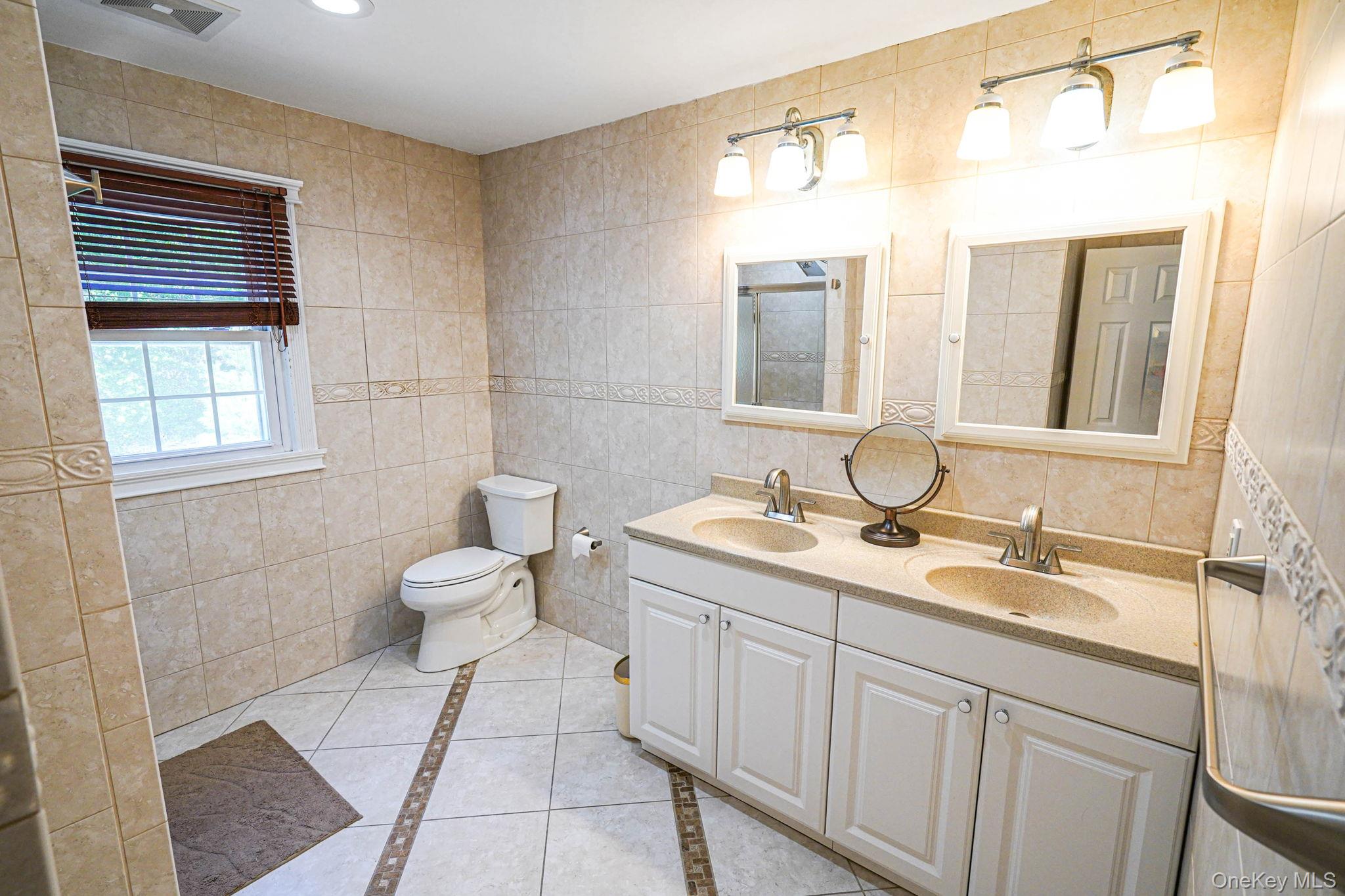 11 Country Squire Court, Dix Hills, NY 11746