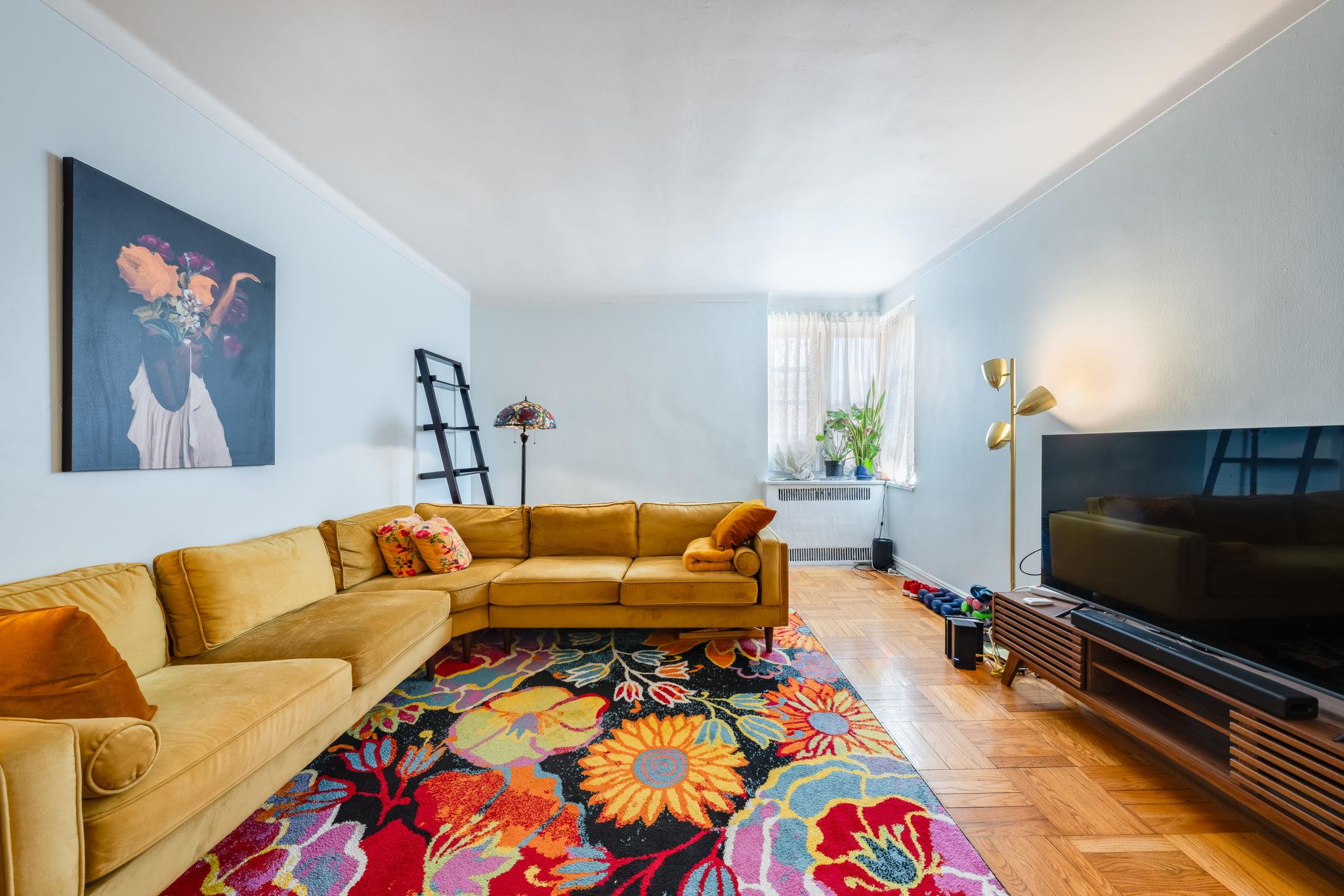 84-49 168th Street # 6L, Jamaica Hills, NY 11432