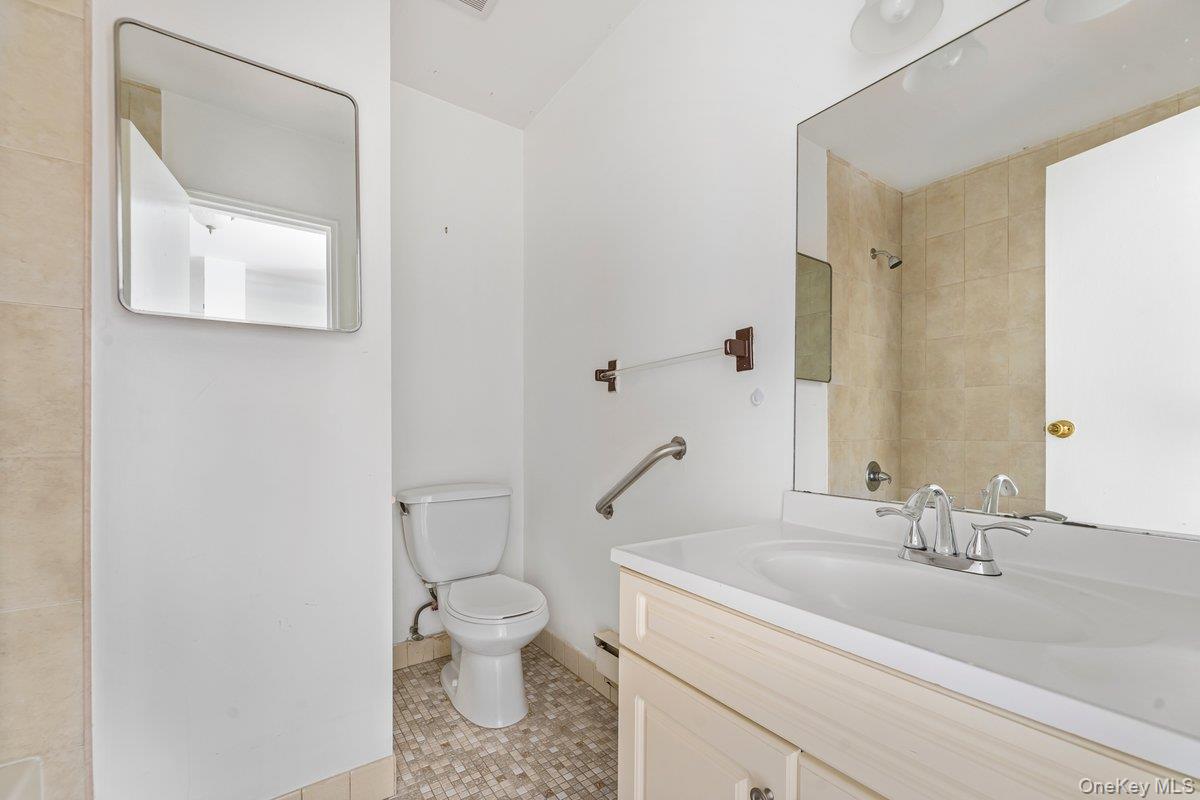 77 Lorraine Terrace # 336, Mount Vernon, NY 10553