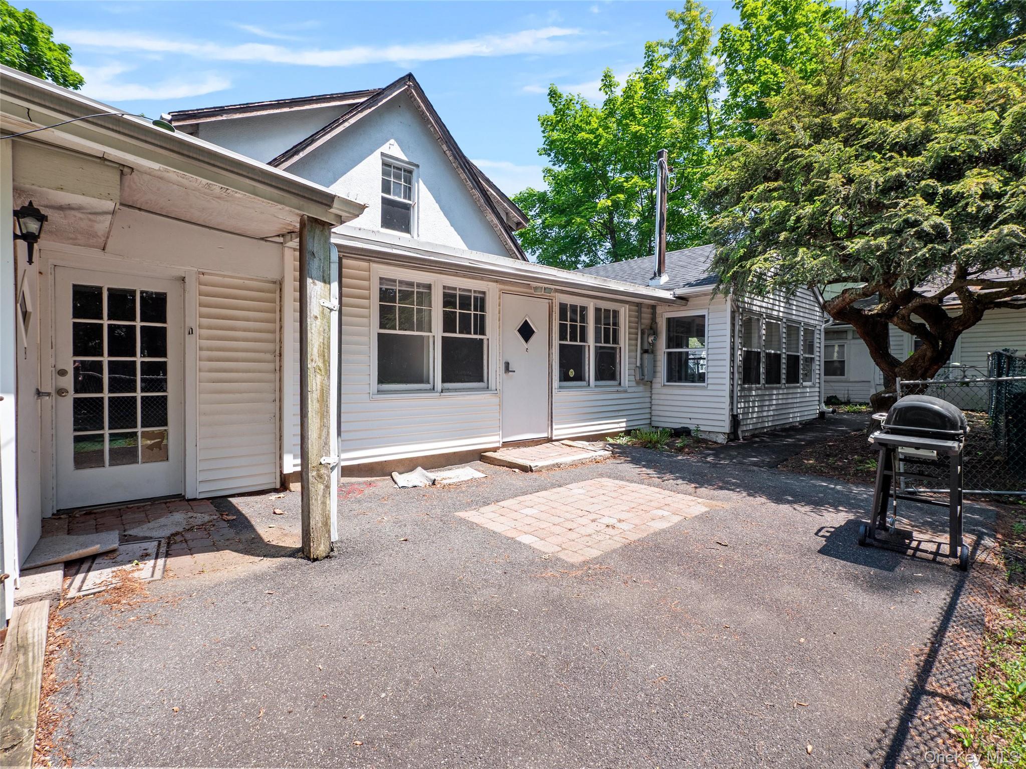 249 N Middletown Road, Pearl River, NY 10965