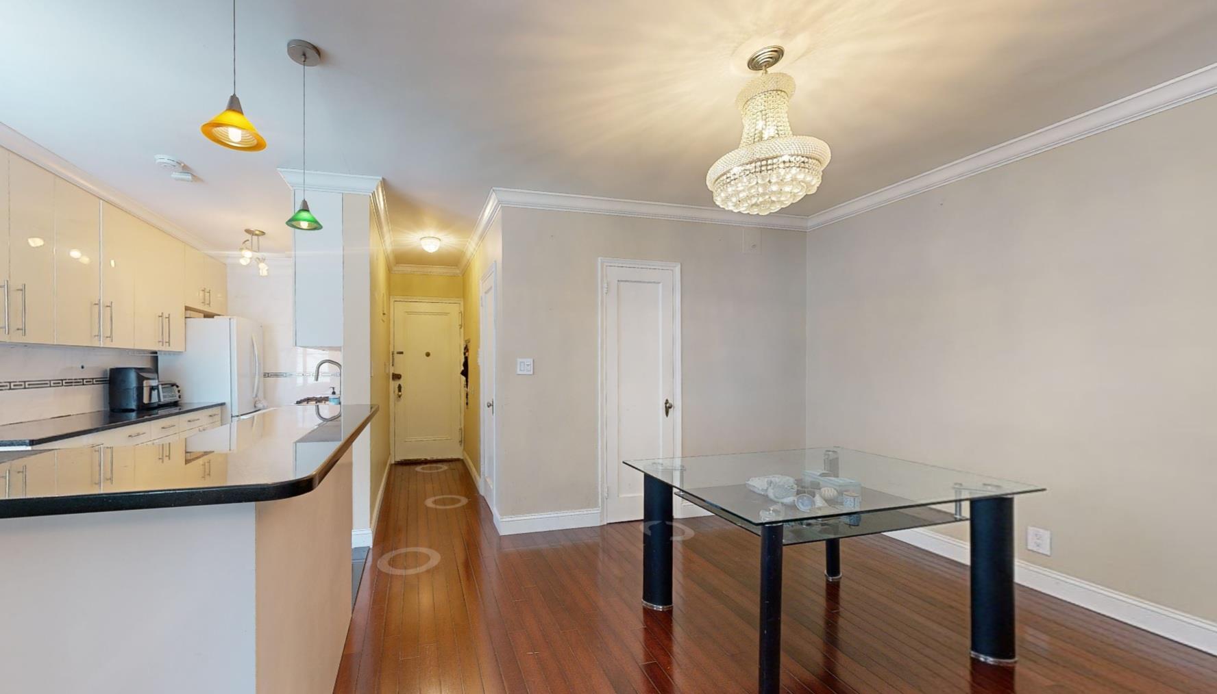 9410 64 Road # B6, Rego Park, NY 11374