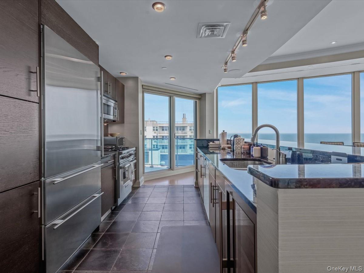 403 E Boardwalk # 806, Long Beach, NY 11561