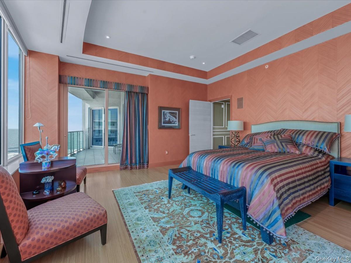 403 E Boardwalk # 806, Long Beach, NY 11561