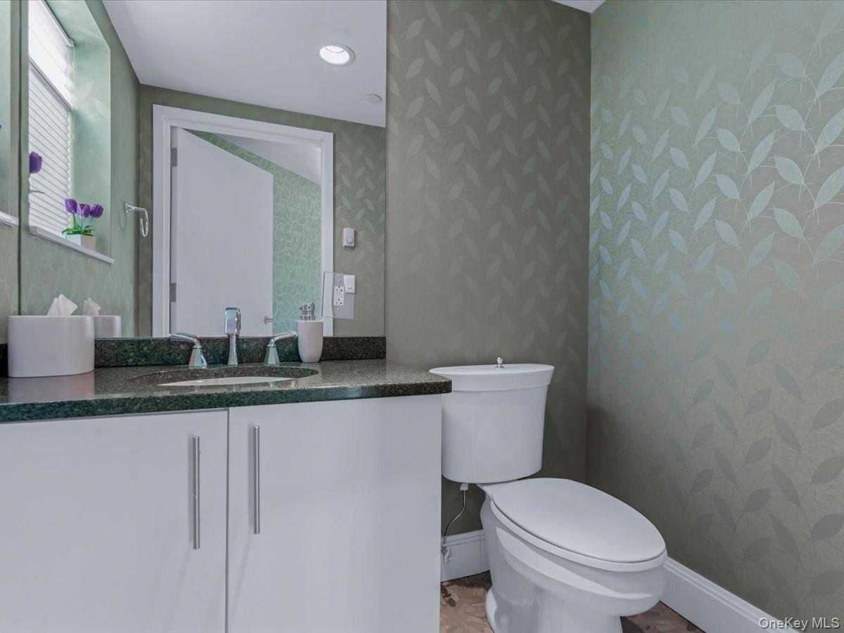 403 E Boardwalk # 806, Long Beach, NY 11561