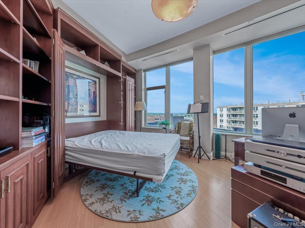 403 E Boardwalk # 806, Long Beach, NY 11561