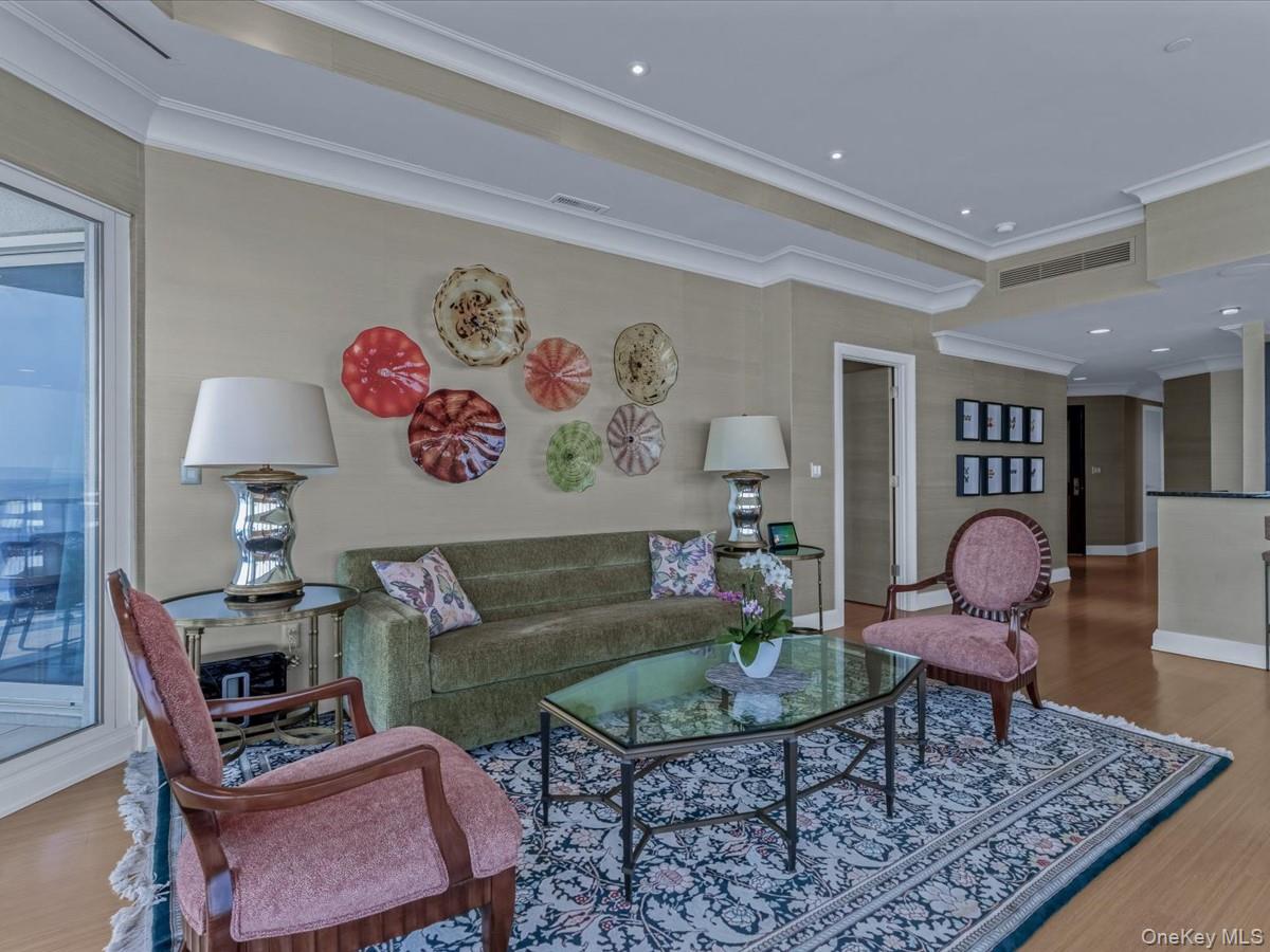 403 E Boardwalk # 806, Long Beach, NY 11561