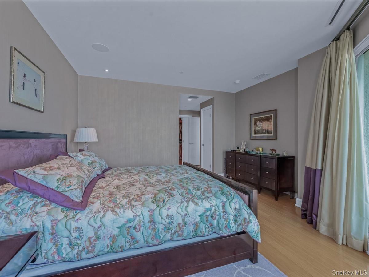 403 E Boardwalk # 806, Long Beach, NY 11561