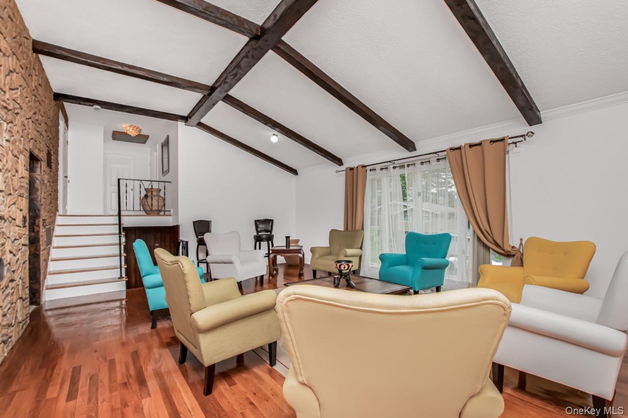 127 Parkview Road, Elmsford, NY 10523