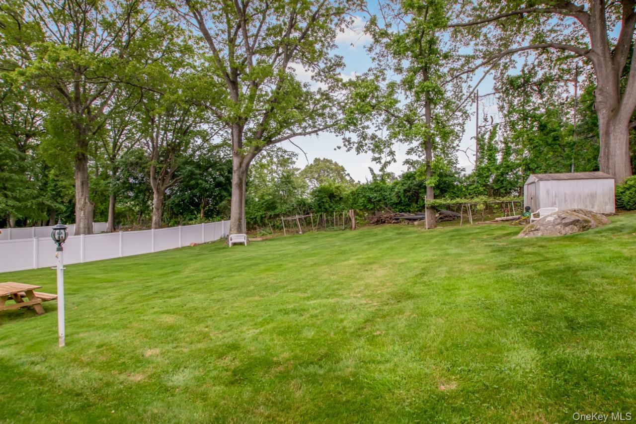 127 Parkview Road, Elmsford, NY 10523