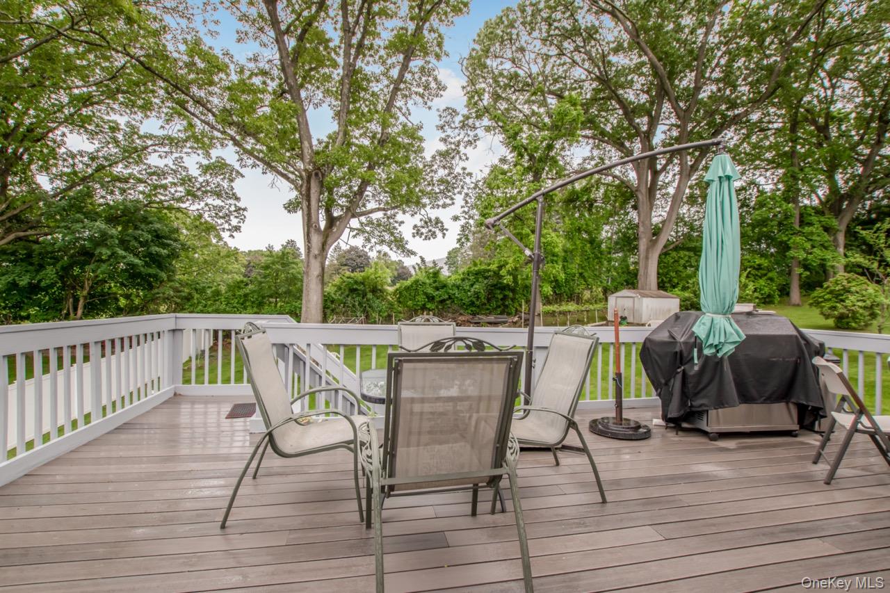 127 Parkview Road, Elmsford, NY 10523