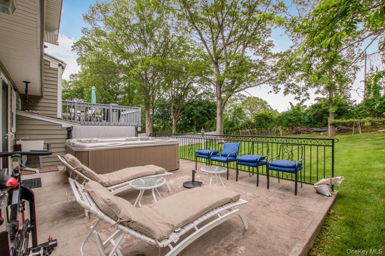 127 Parkview Road, Elmsford, NY 10523