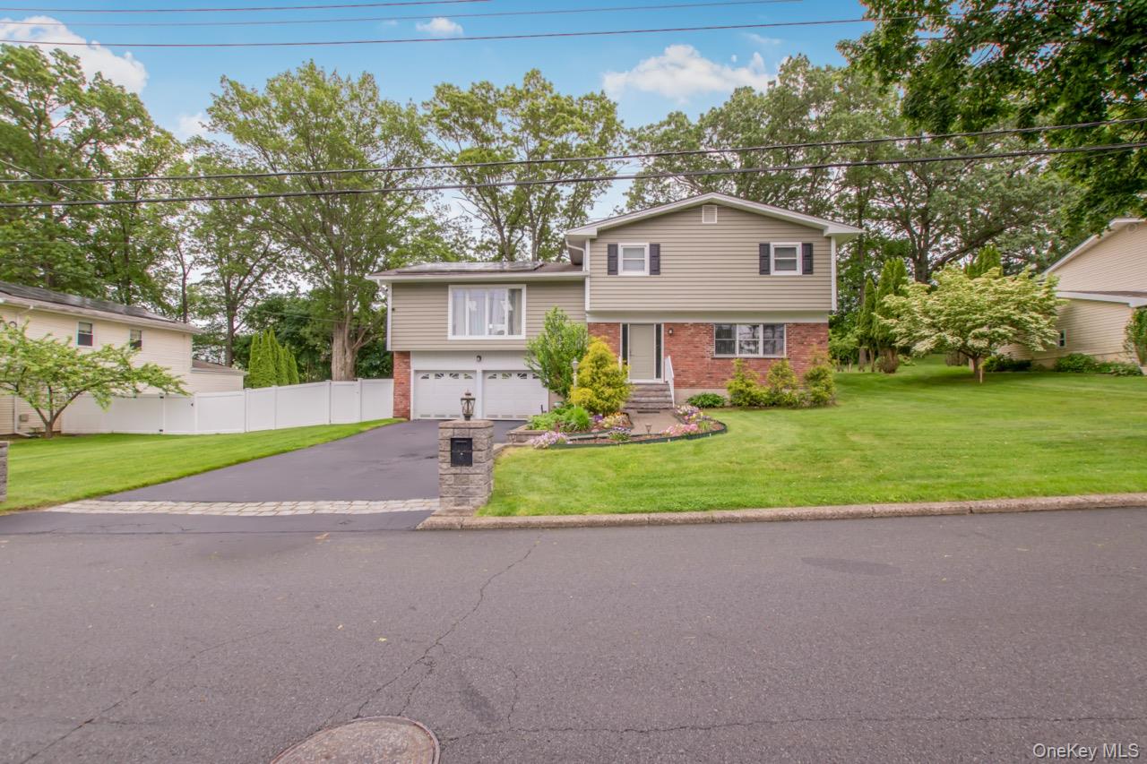 127 Parkview Road, Elmsford, NY 10523