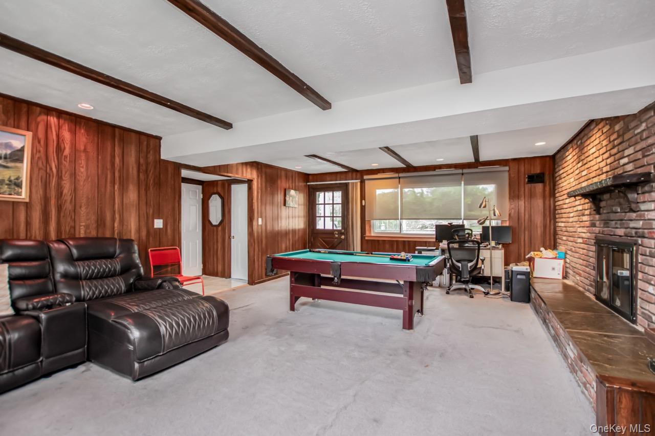 127 Parkview Road, Elmsford, NY 10523