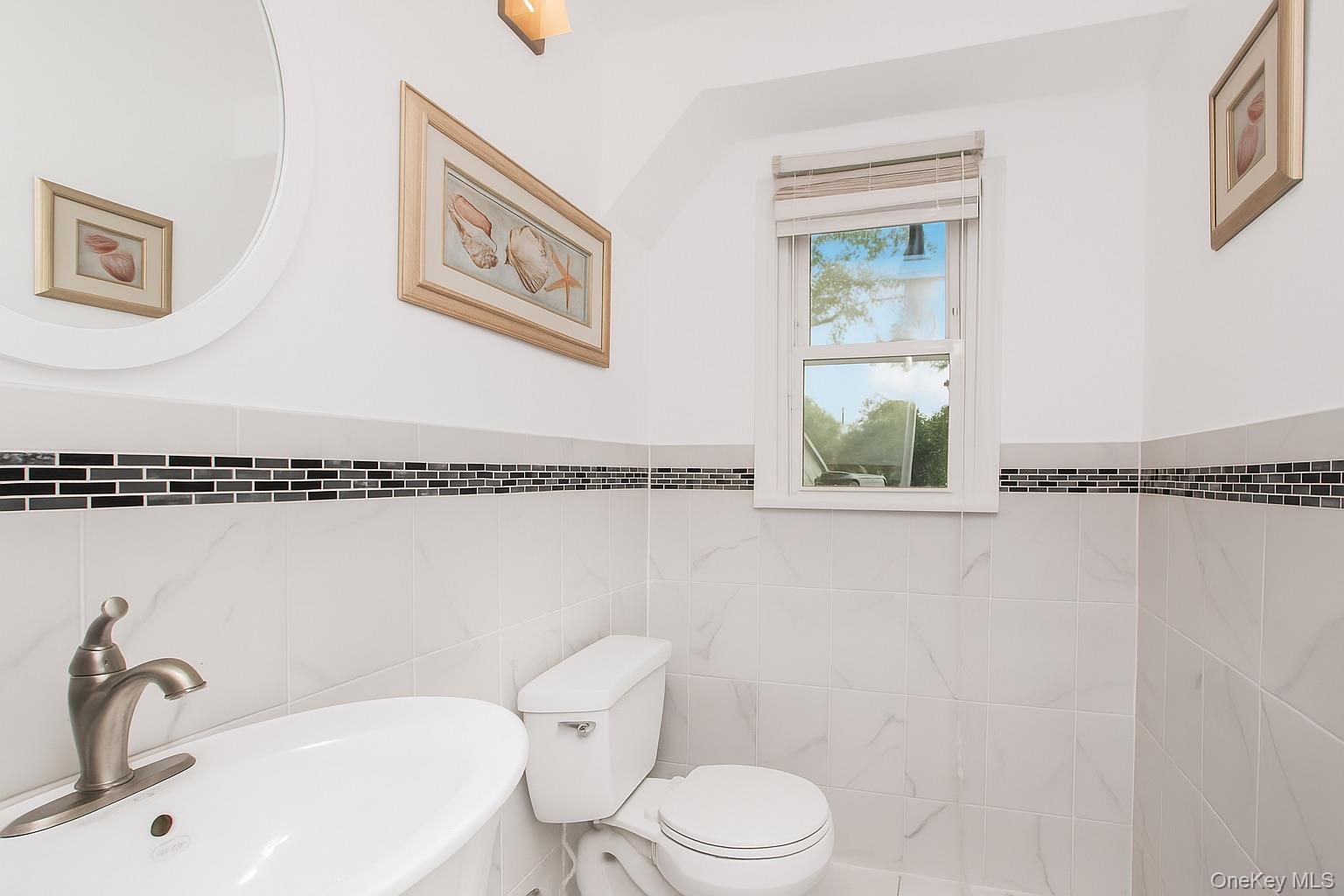 127 Parkview Road, Elmsford, NY 10523