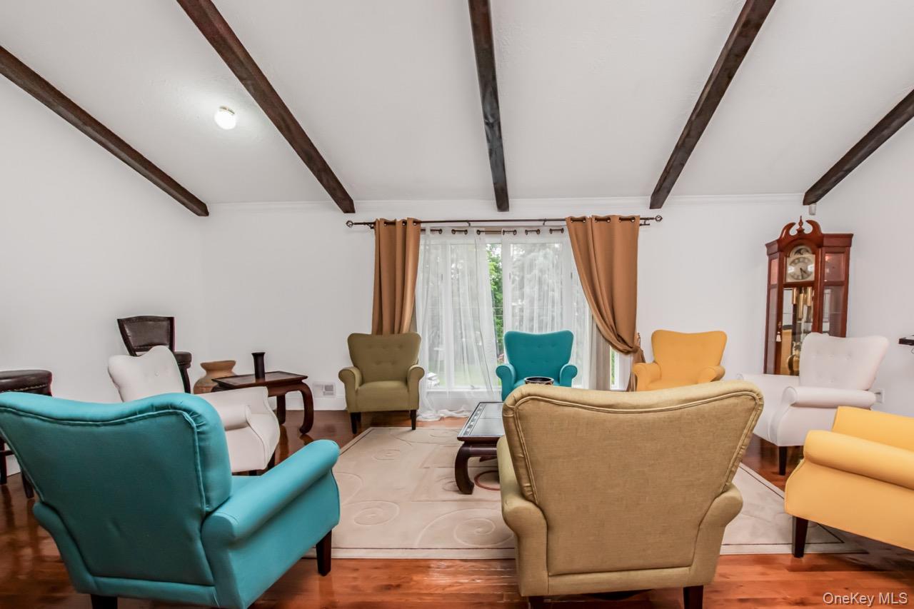 127 Parkview Road, Elmsford, NY 10523