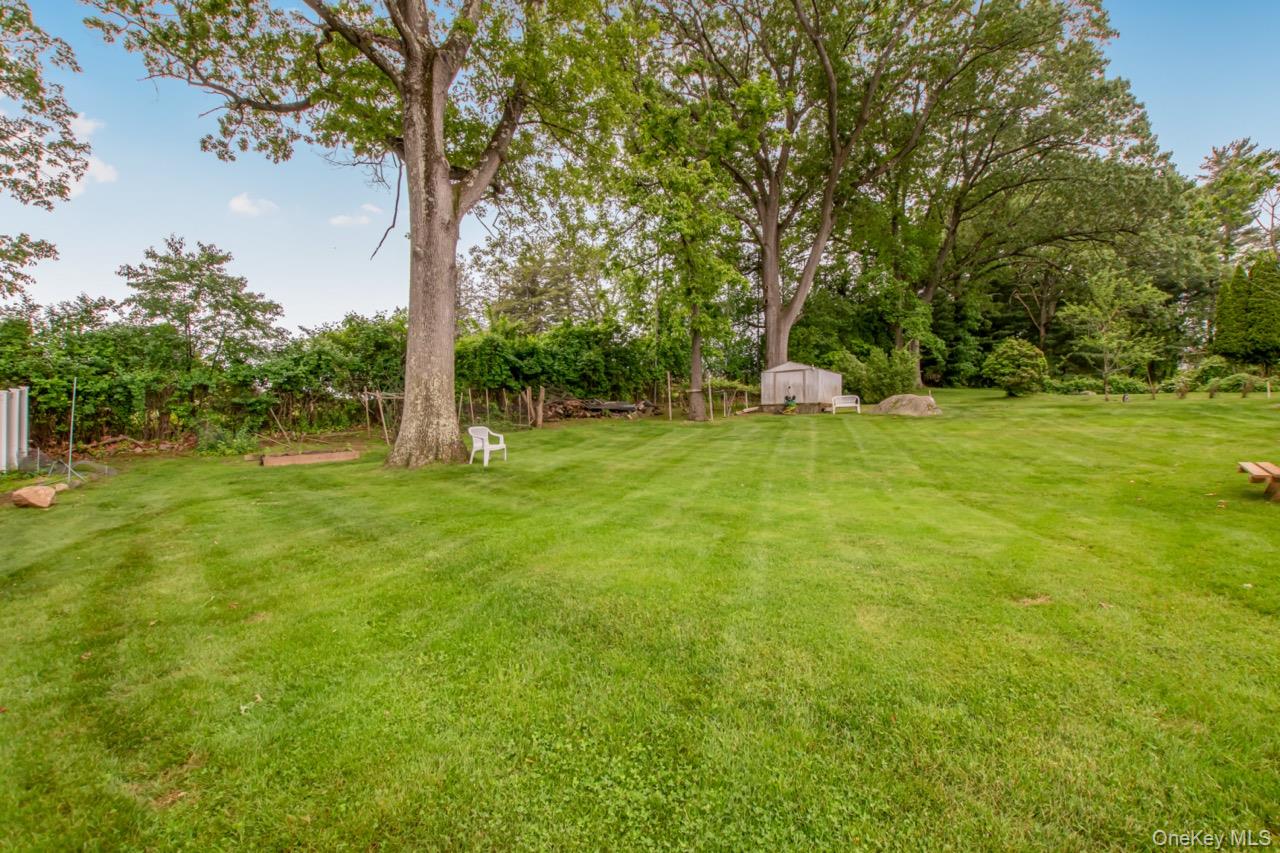 127 Parkview Road, Elmsford, NY 10523