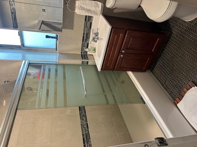 4229 Newtown Road, Astoria, NY 11103