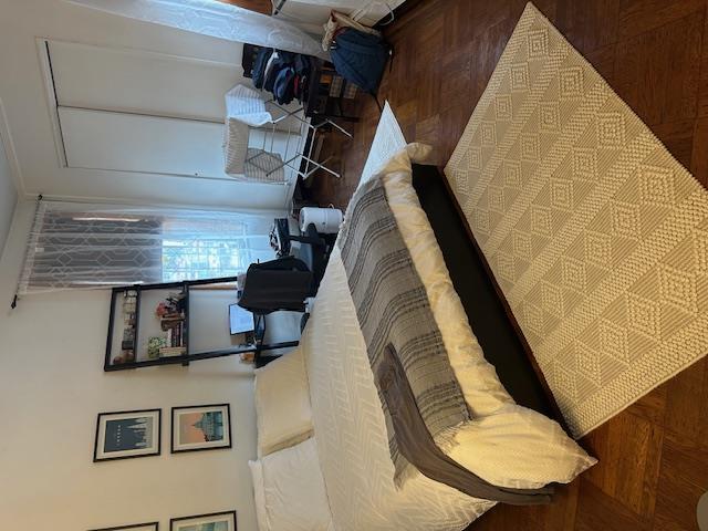 4229 Newtown Road, Astoria, NY 11103