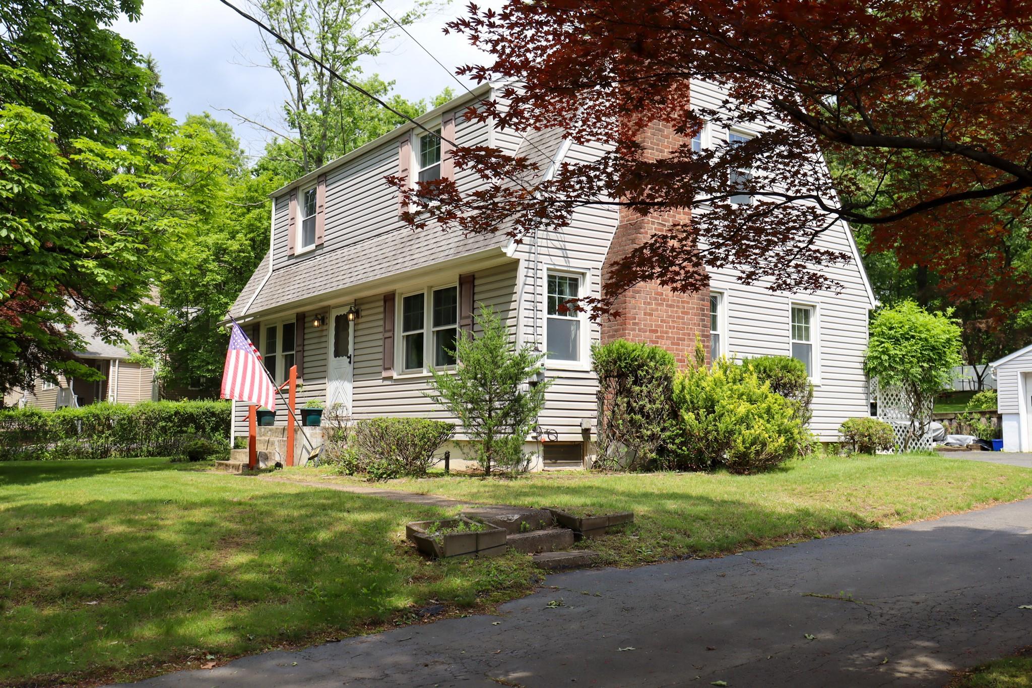 34 College Road, Monsey, NY 10952
