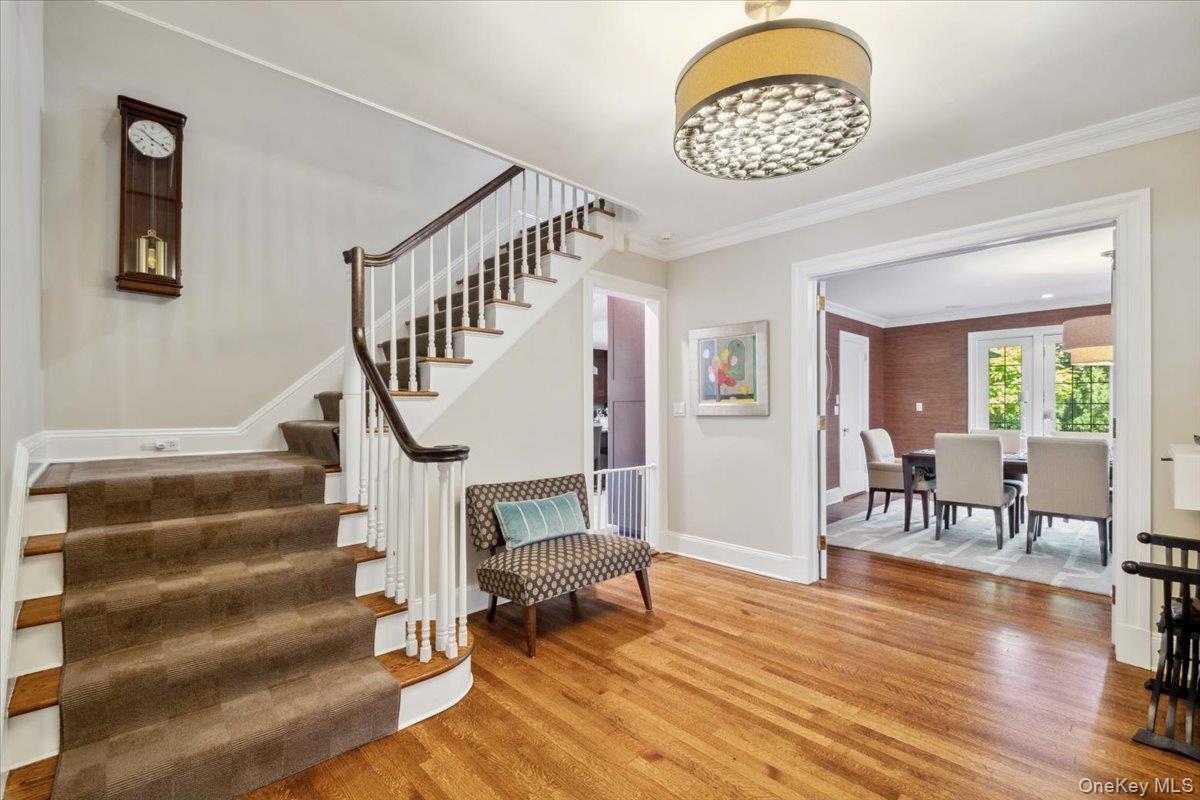 54 Inverness Road, Scarsdale, NY 10583