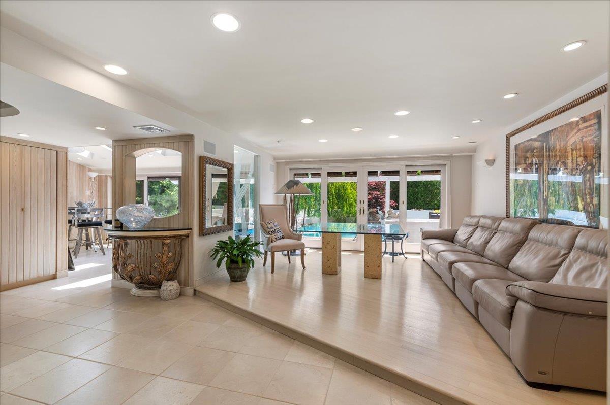 23 Forest Road, Kings Park, NY 11754