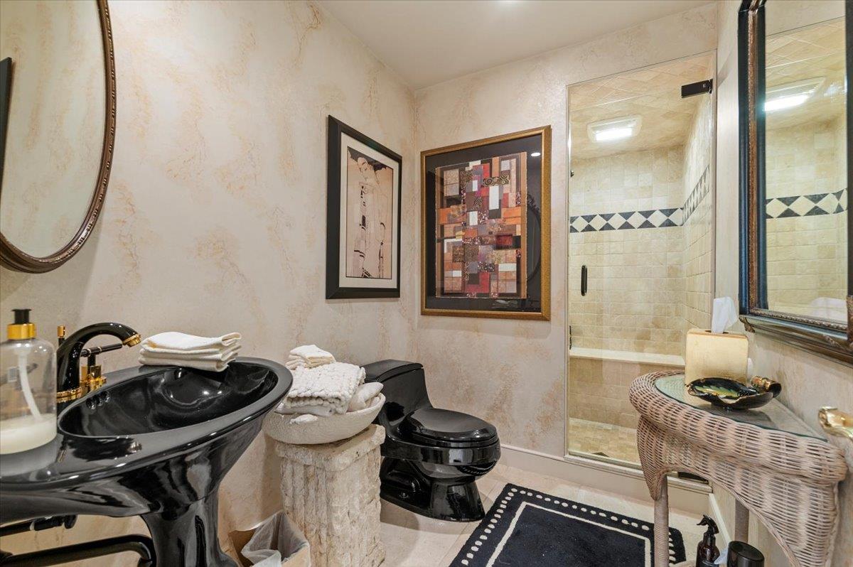 23 Forest Road, Kings Park, NY 11754