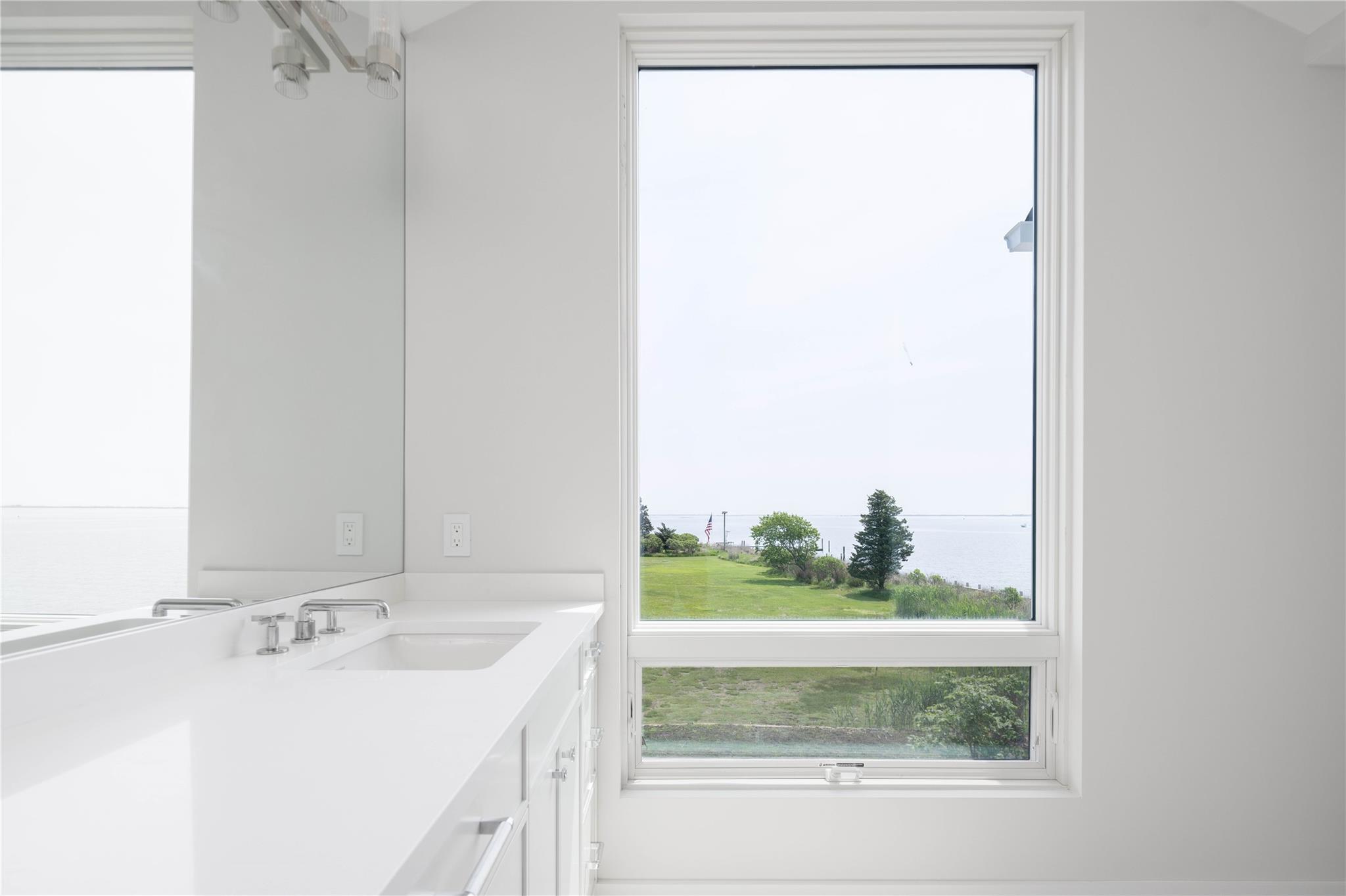 7 Convent Lane, Center Moriches, NY 11934