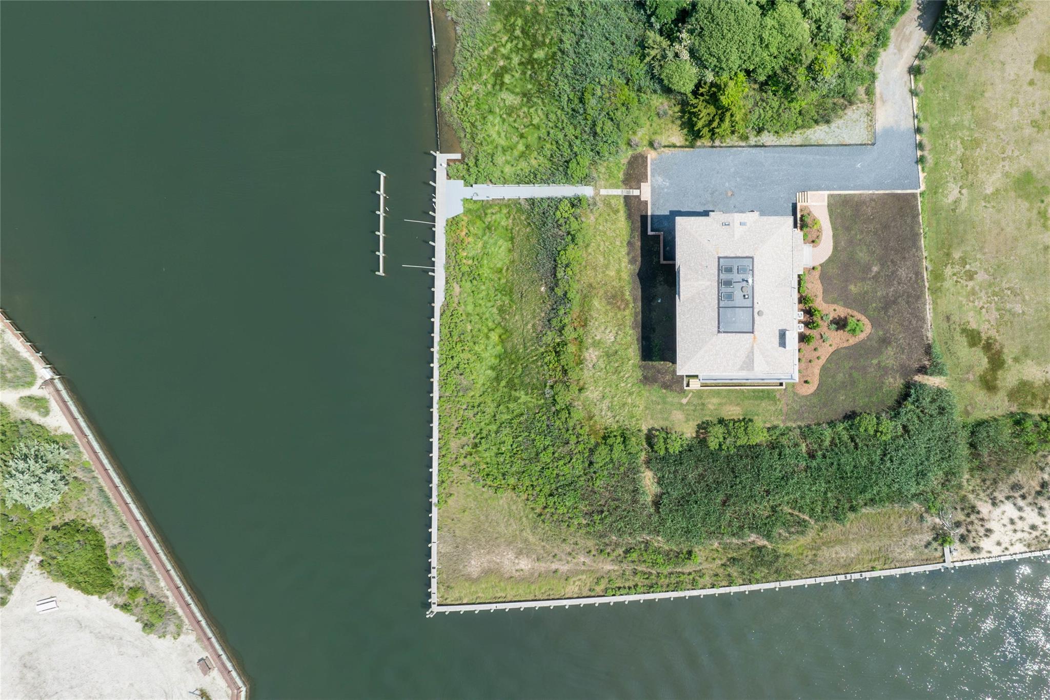 7 Convent Lane, Center Moriches, NY 11934