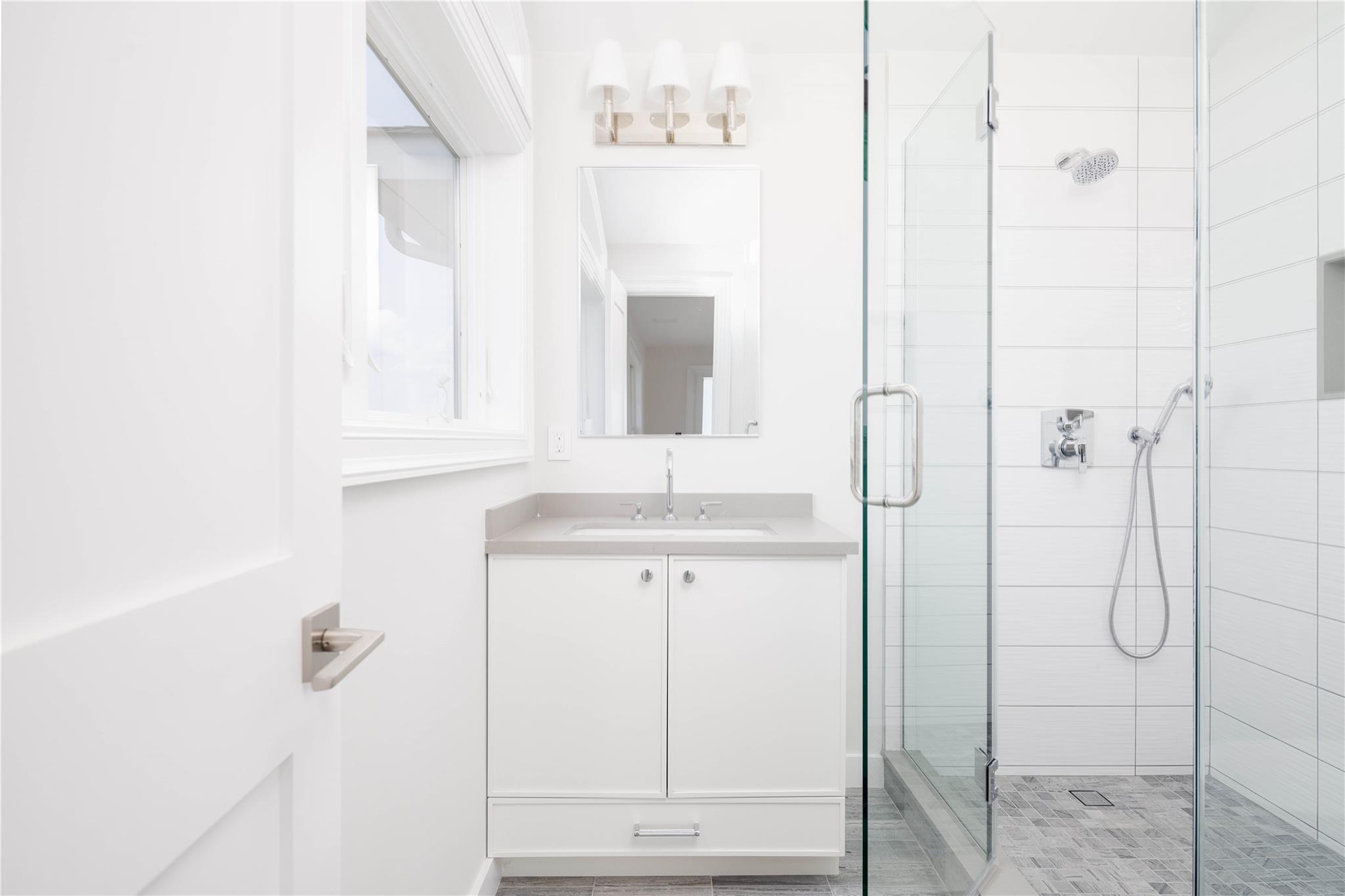 7 Convent Lane, Center Moriches, NY 11934