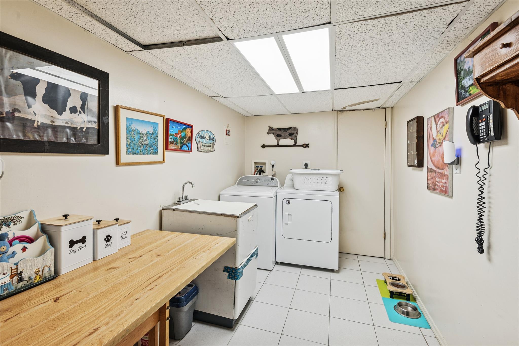 221 Somerset Drive, Hewlett, NY 11557