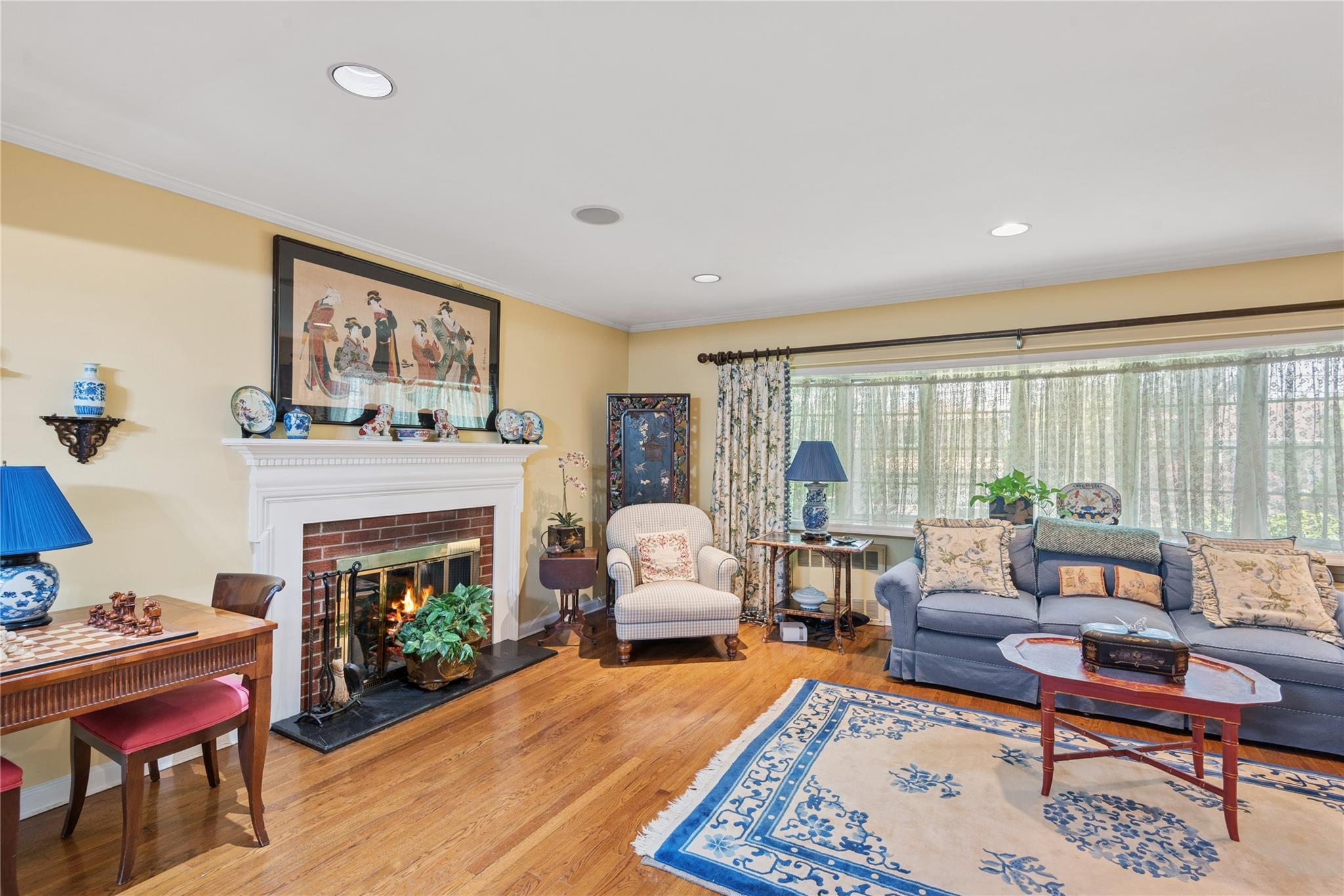 221 Somerset Drive, Hewlett, NY 11557