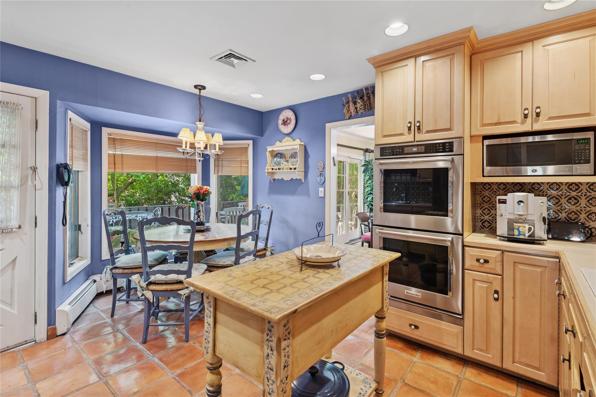 221 Somerset Drive, Hewlett, NY 11557