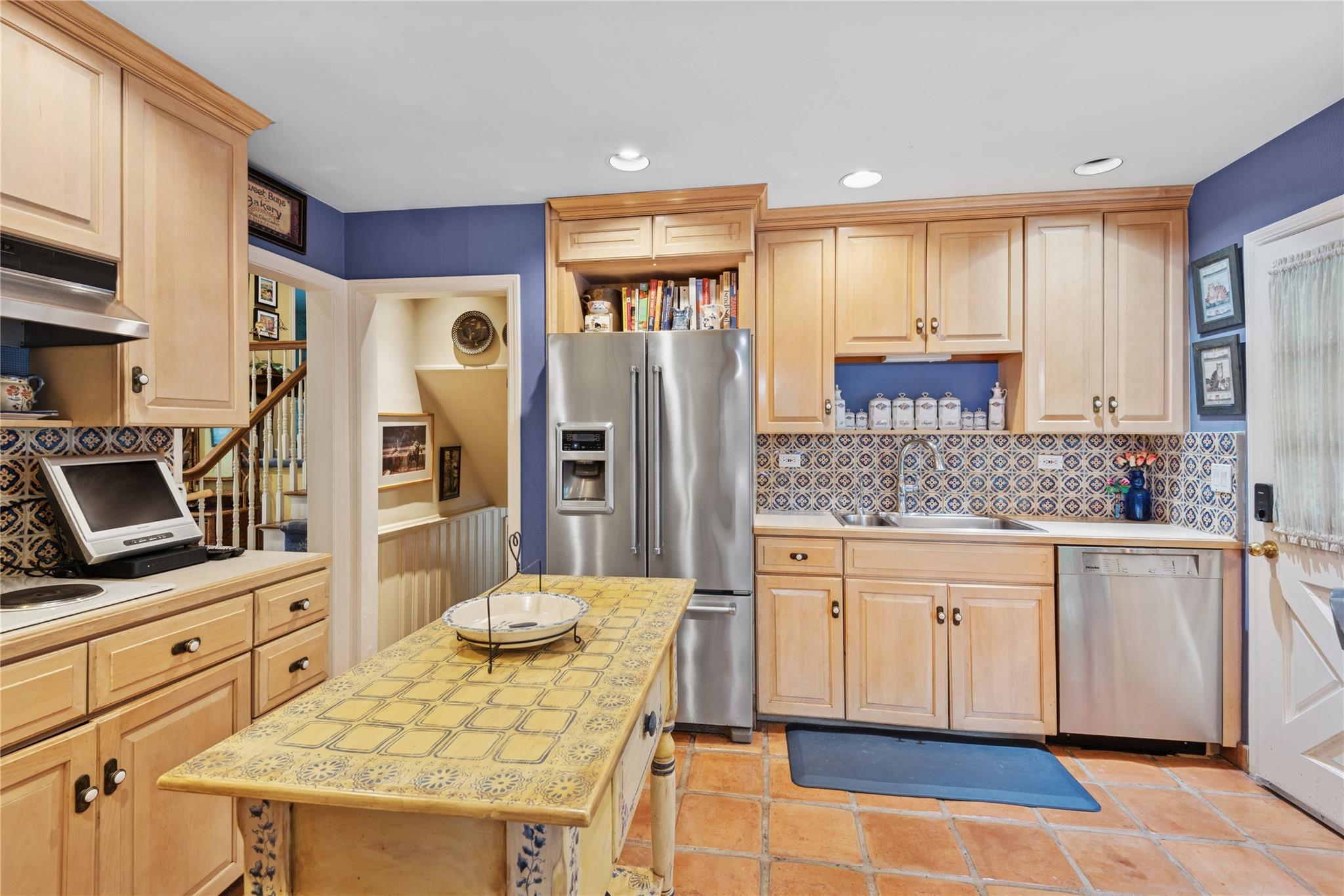 221 Somerset Drive, Hewlett, NY 11557