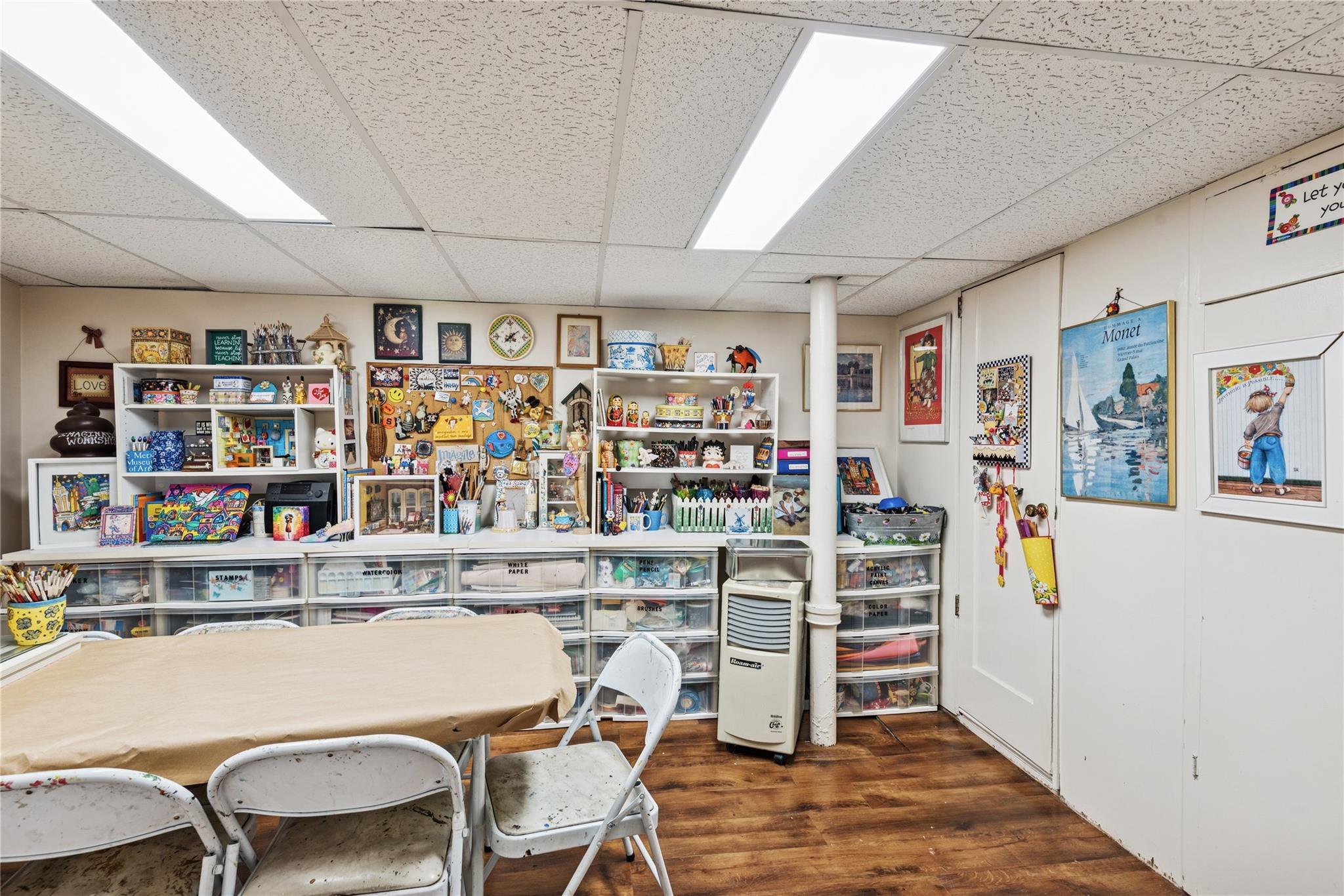 221 Somerset Drive, Hewlett, NY 11557