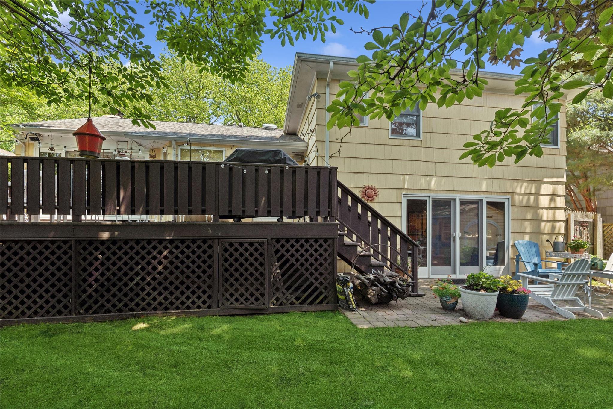 221 Somerset Drive, Hewlett, NY 11557